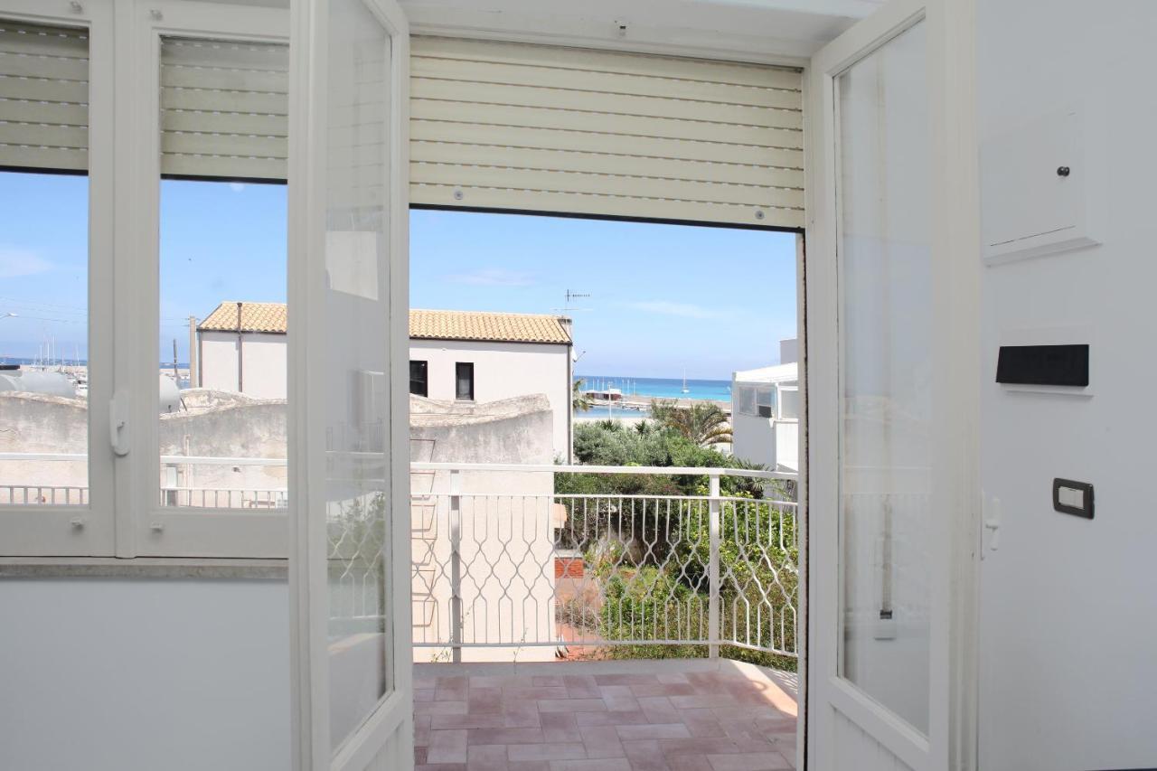 Beachside Rooms & Suites San Vito Lo Capo Exteriör bild