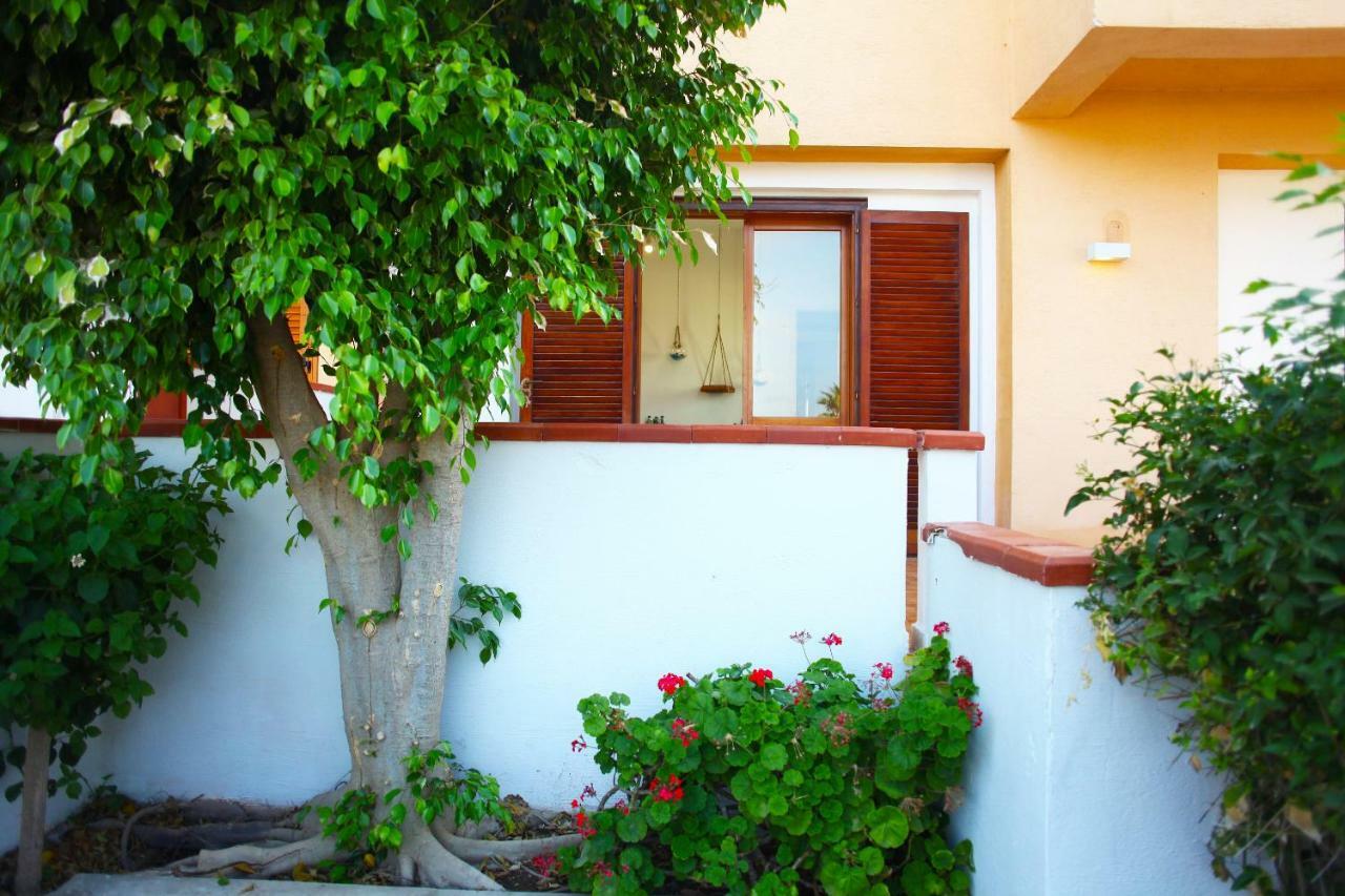 Beachside Rooms & Suites San Vito Lo Capo Exteriör bild
